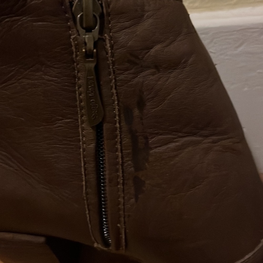 leather heeled boots - Picture 10 of 10